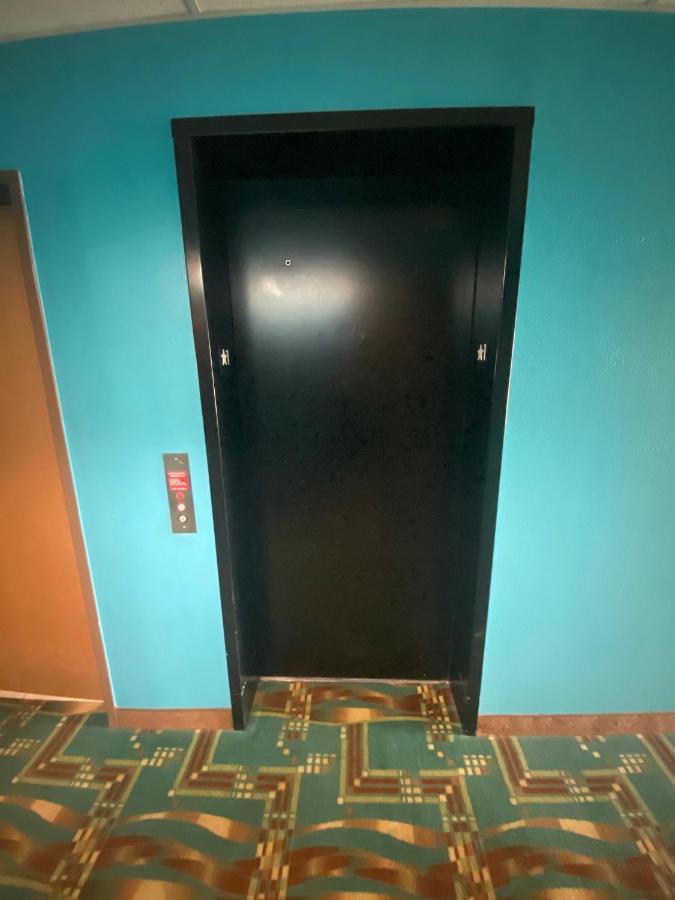 Tropicana Inn And Suites Dallas Ngoại thất bức ảnh